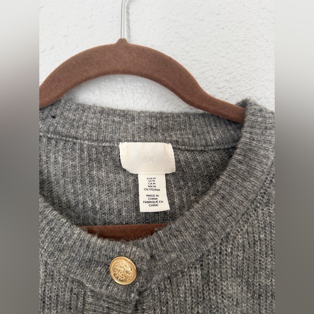 H&M Chunky Ruffle Cardigan with Gold Buttons | Medium - Picture 4 of 8